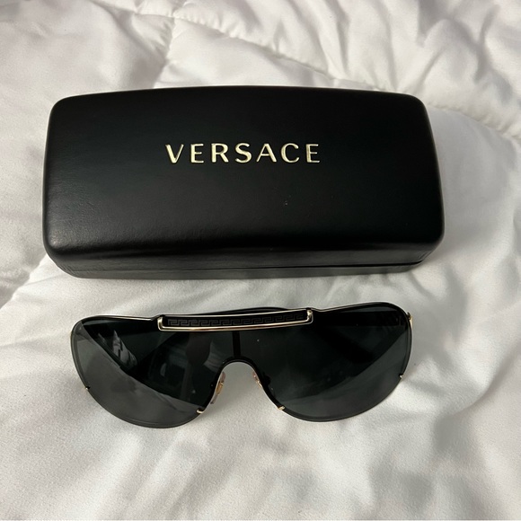 Versace Accessories - Versace VE2140 Sunglasses / Y2K Style (NWOT)